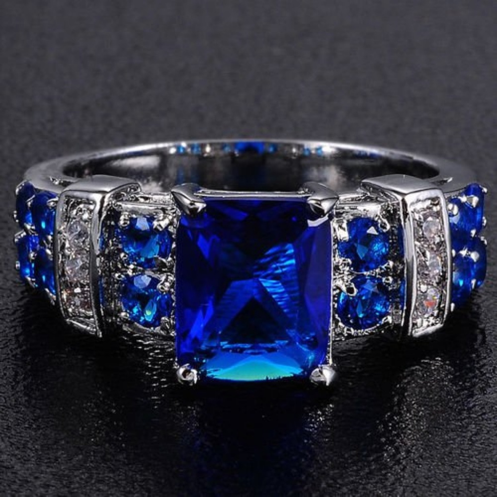 Sapphire Cubic Zircon Emerald Cut White Gold‎ Fill